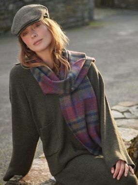 NWT JOHN HANLY 1943 Irish Wool Scarf Green Mustard Purple Check Plaid Wool